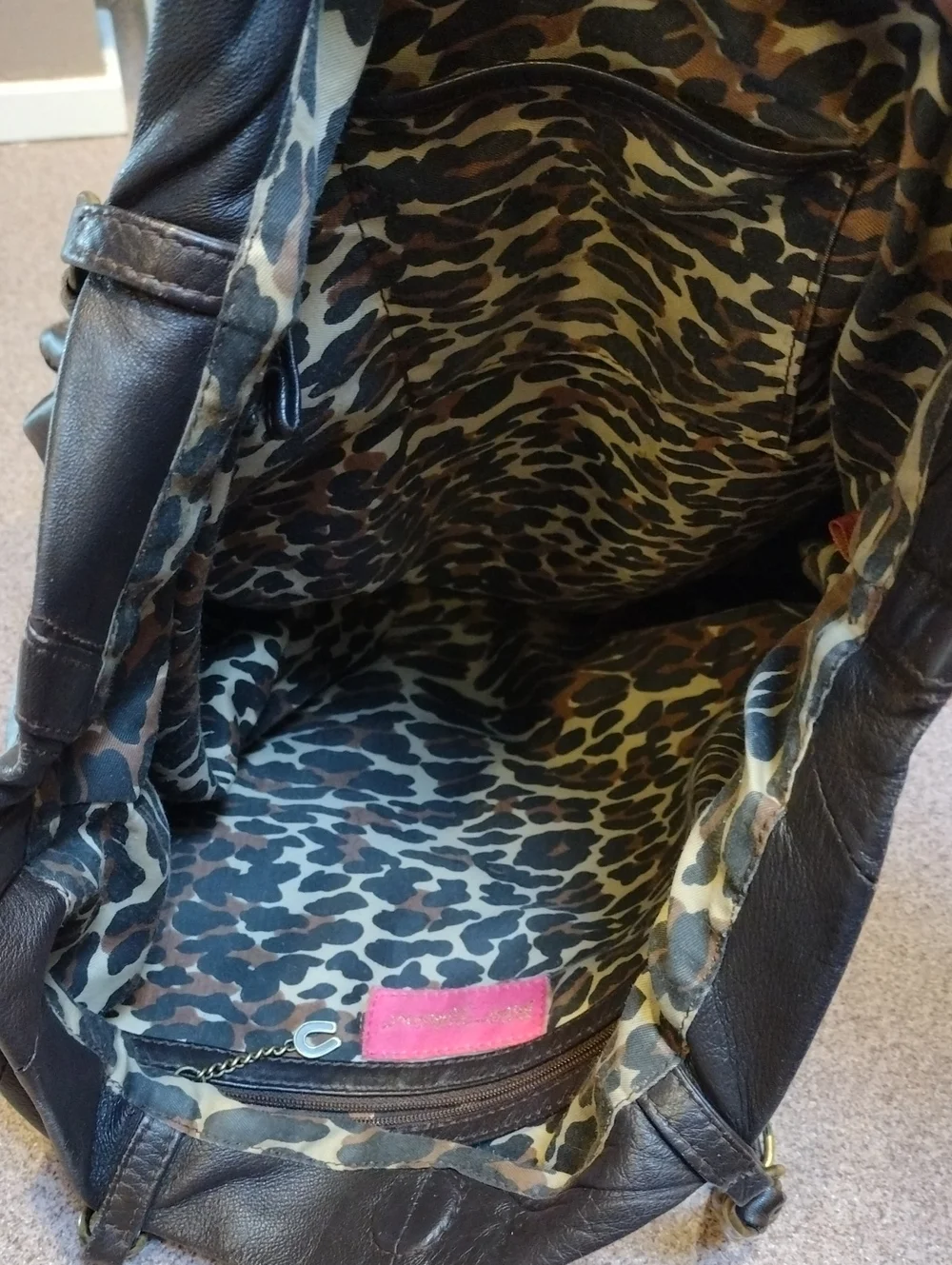 🩷 Y2K Betsey Johnson Brown Leather Slouchy Studded Hobo Bag